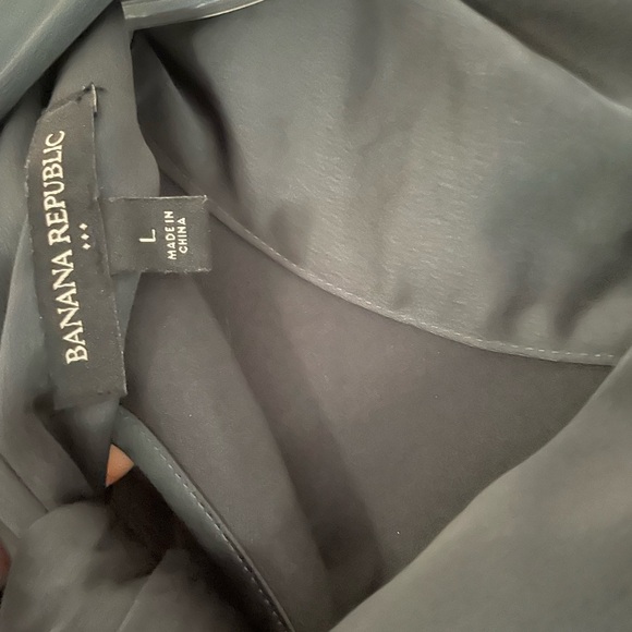 Black Banana Republic dress with turtleneck and tie that flows down the back - Picture 6 of 8